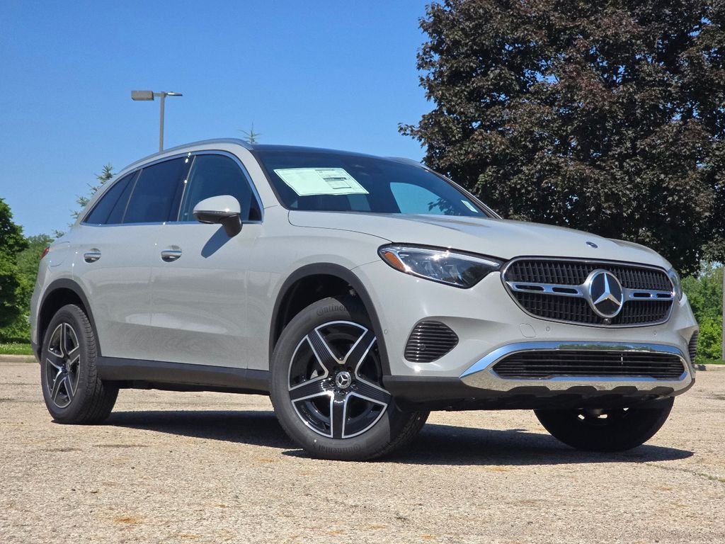 2026 Mercedes-Benz GLC GLC 300 4MATIC's photo