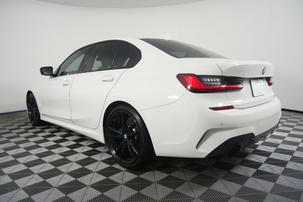 Used 2021 Alpine White BMW 330i image 6
