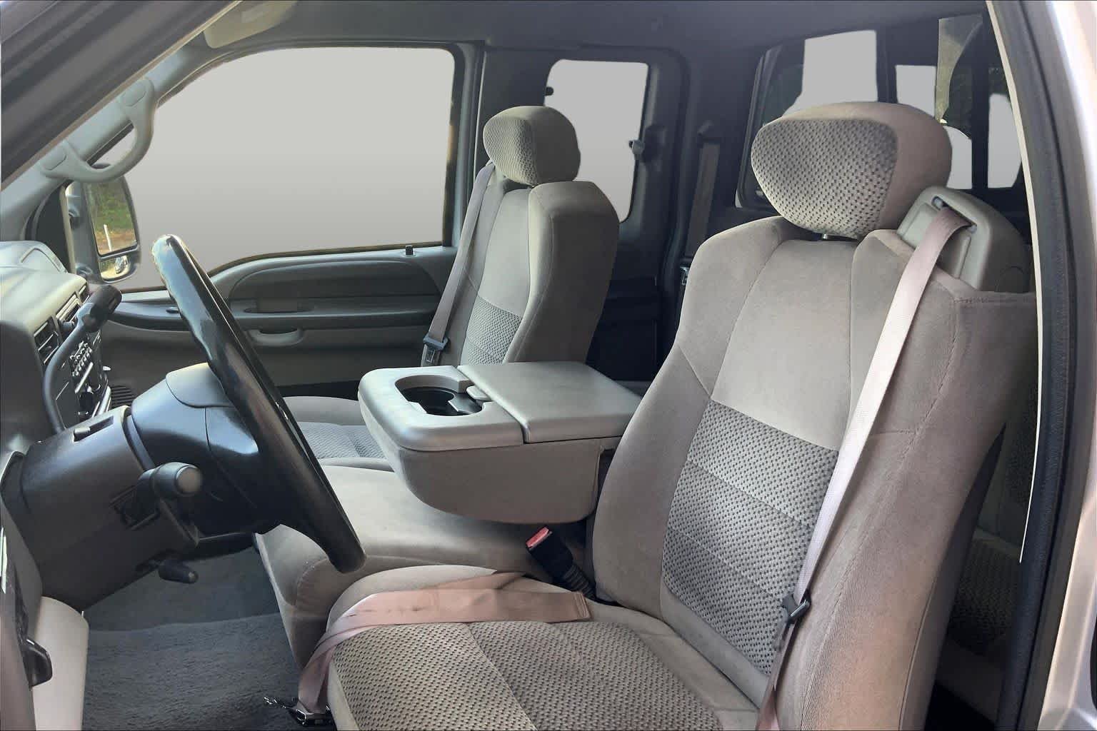 Used 2001 Platinum Ford XLT image 7