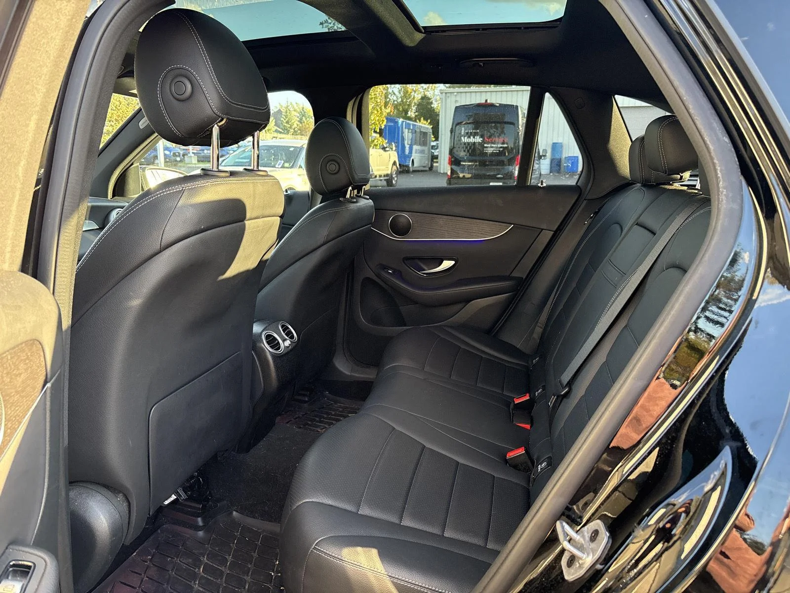 Used 2022 Black Mercedes-Benz GLC 300 image 15
