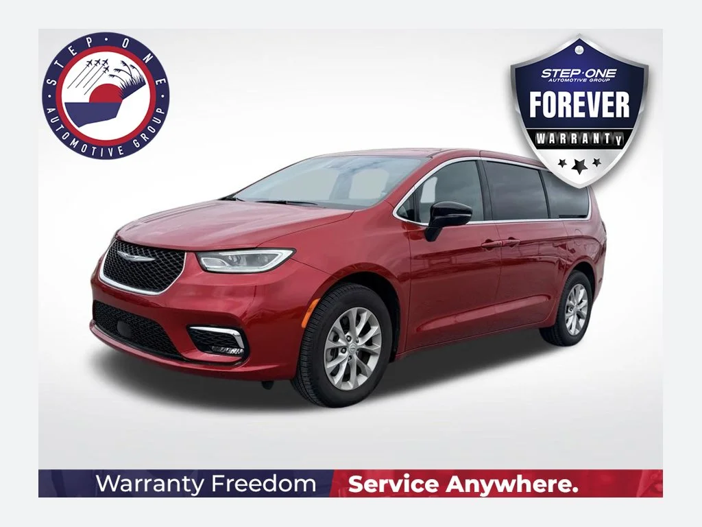 Used 2025 Red Chrysler Select image 1