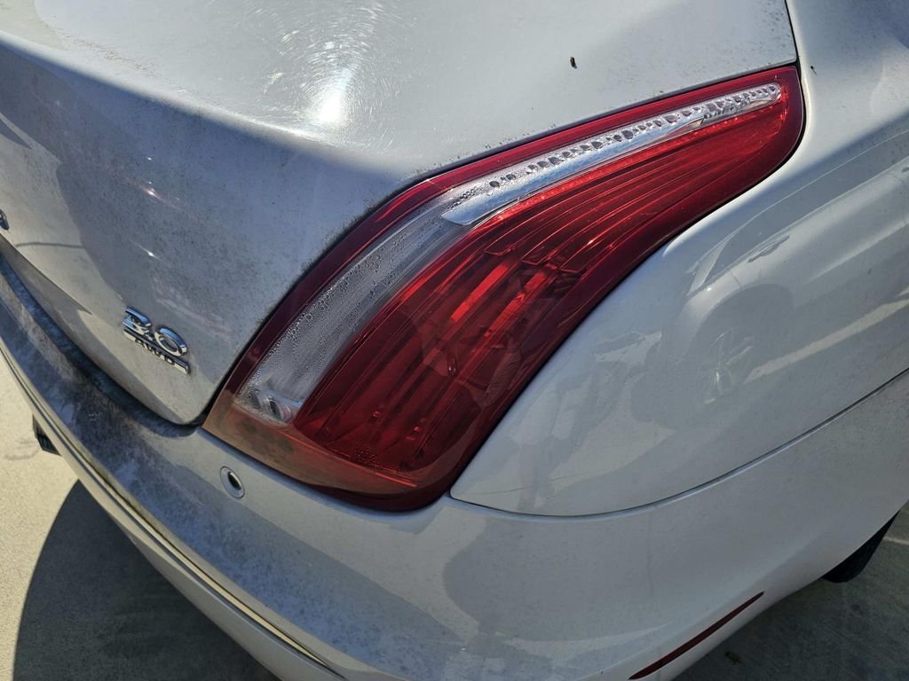Used 2013 White Jaguar XJL Portfolio image 16