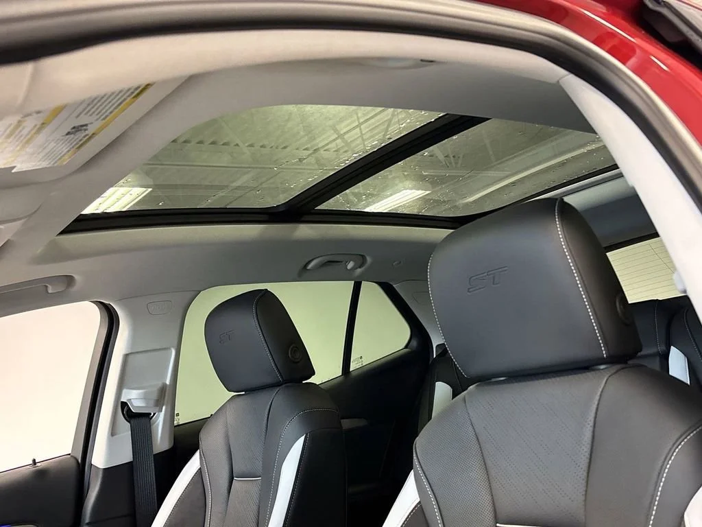 2025 Buick Envision Sport Touring - Photo 23