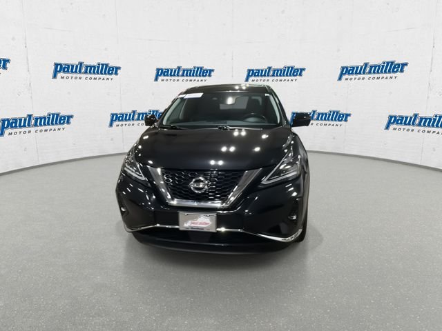 Certified Used 2022 Black Nissan SL image 3