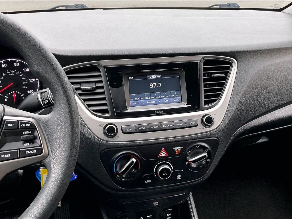 Used 2019 Pomegranate Red Metallic Hyundai SE image 18