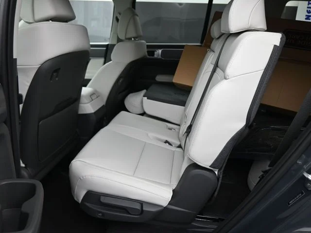 Used 2026 Gray Hyundai SEL image 15
