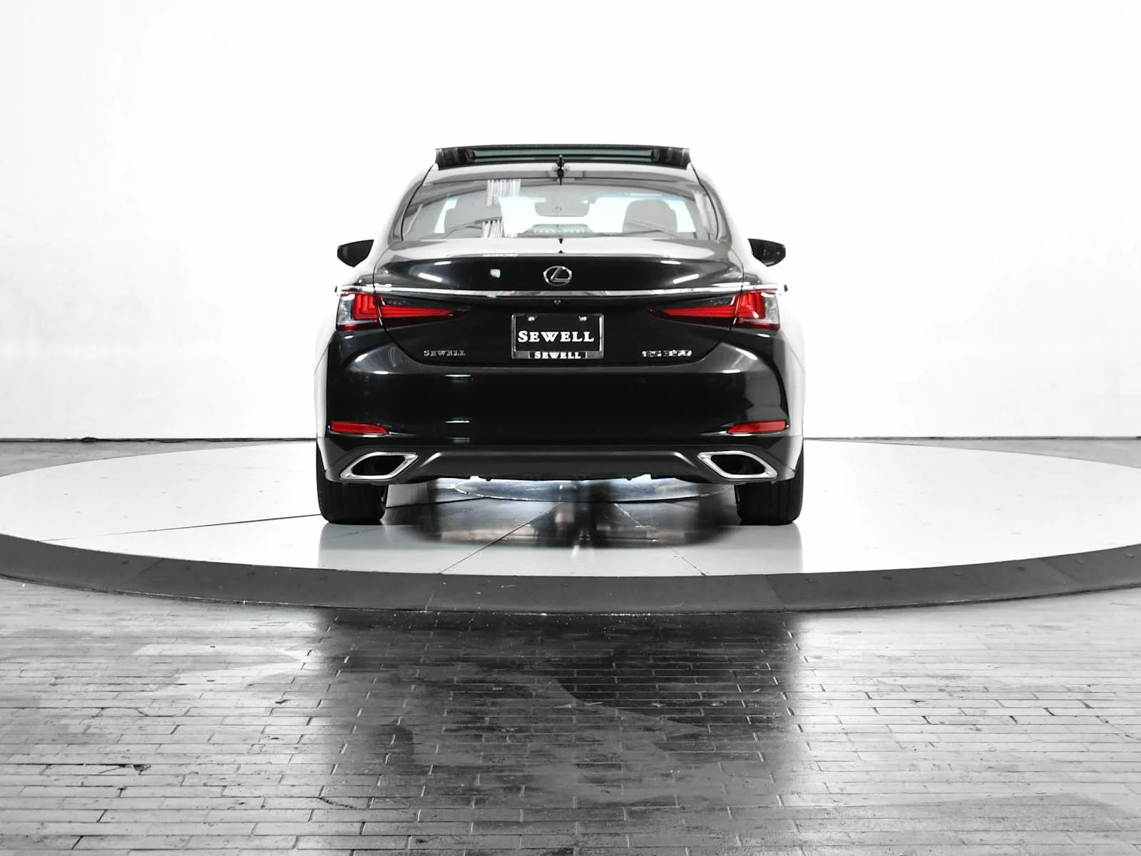 Certified Used 2025 CAVIAR Lexus  image 5