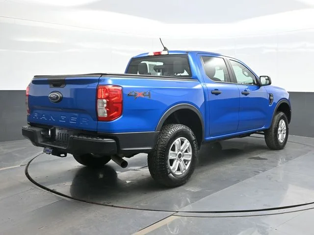 Used 2024 Blue Ford XL image 9