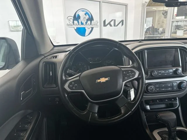 Used 2015 Silver Chevrolet LT image 13