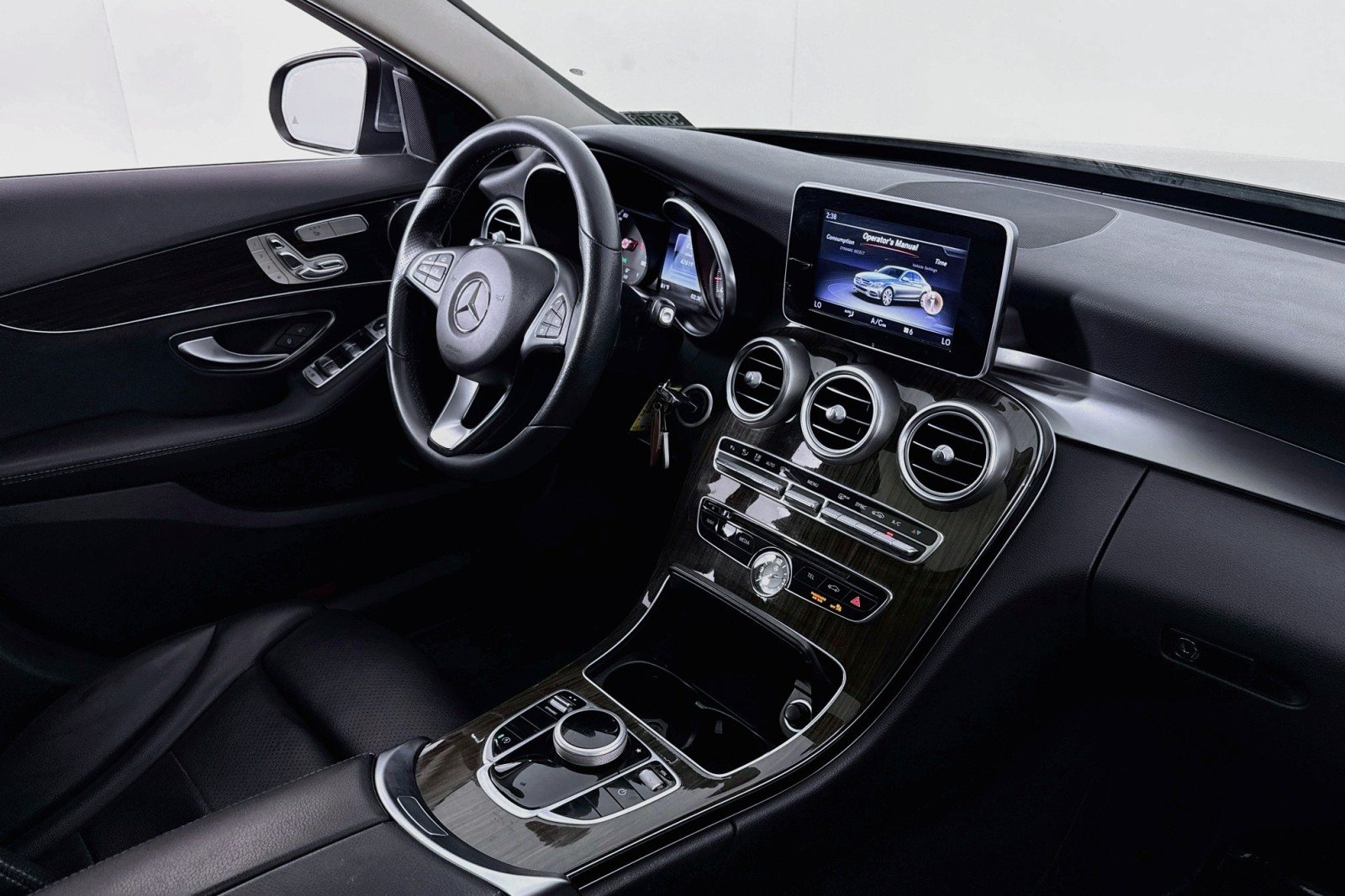 Used 2018 Selenite Grey Metallic Mercedes-Benz C 300 image 16