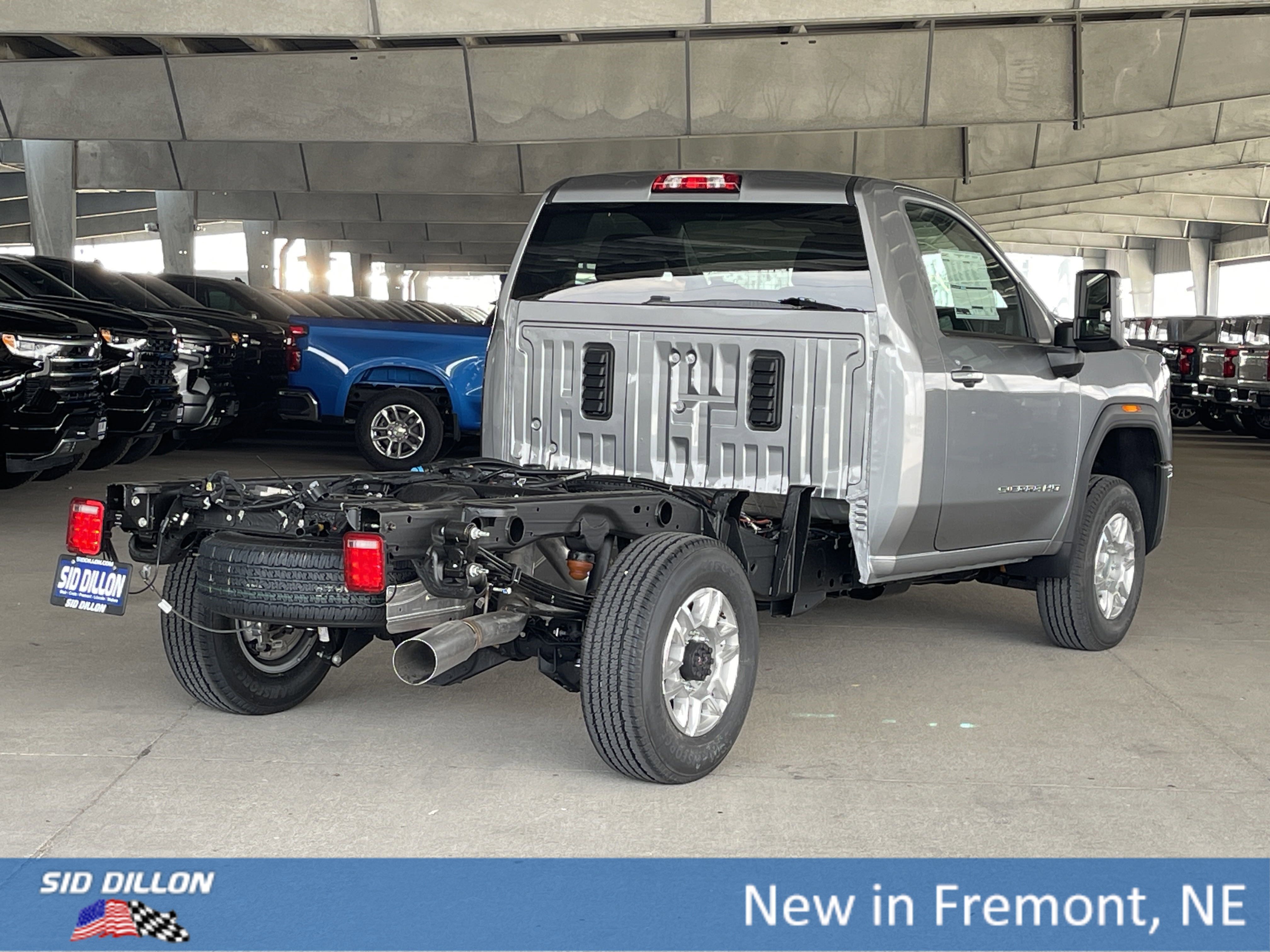 2025 GMC Sierra 2500HD SLE - Photo 11