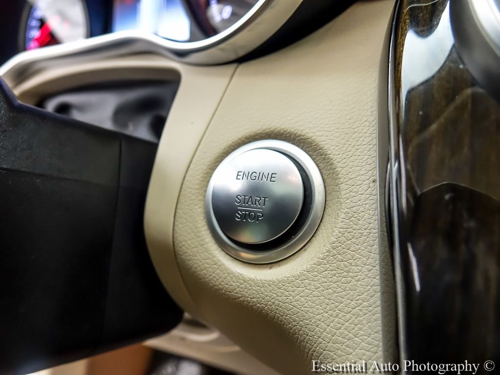 Used 2018  Mercedes-Benz GLC 300 image 16