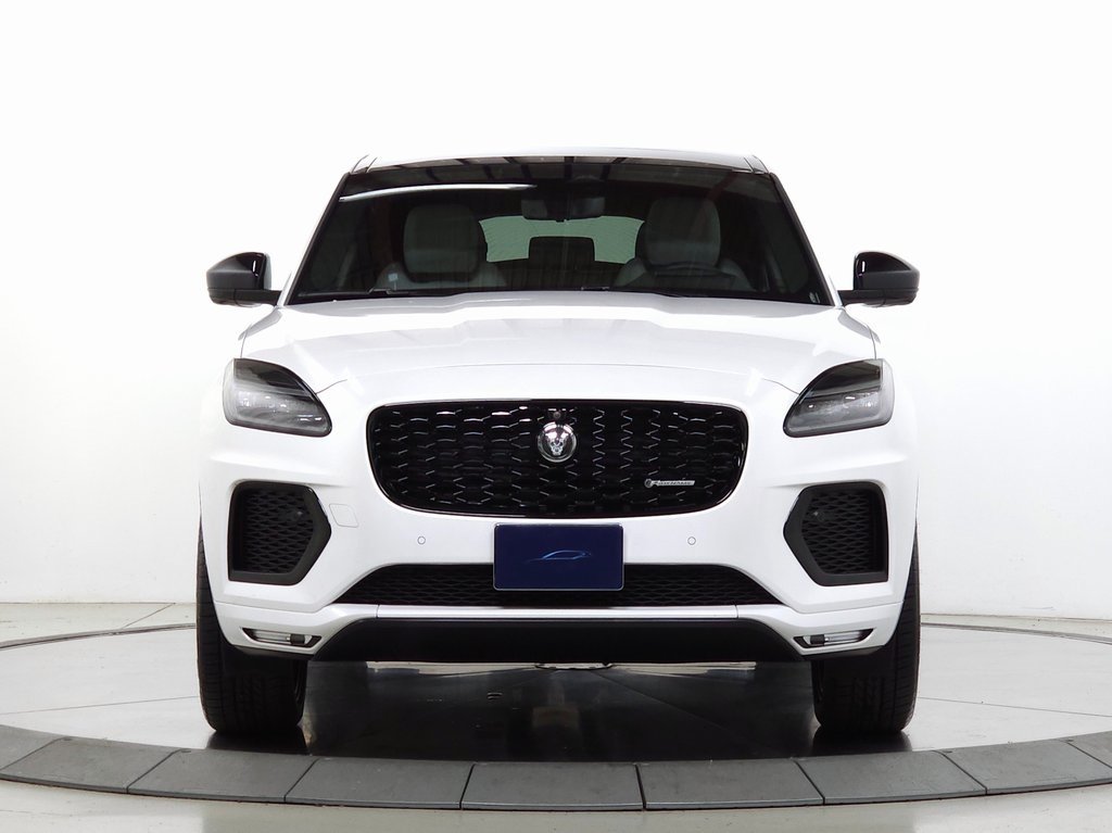 2024 JAGUAR E-PACE - Image 9