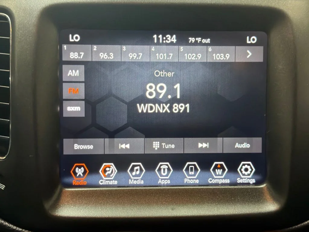 Used 2019 White Clearcoat Jeep Trailhawk image 15