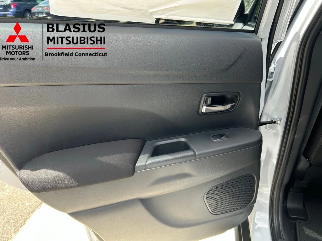 New 2025 White Mitsubishi 2.0 Trail Edition image 26