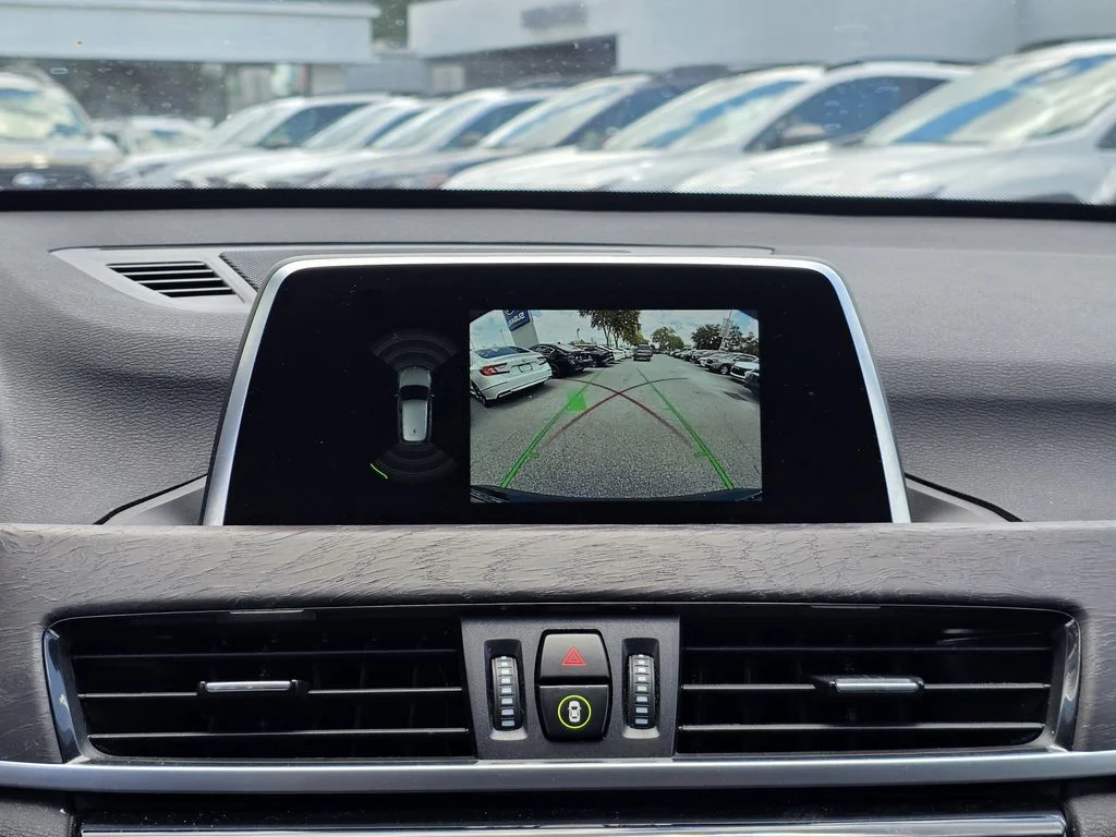 Used 2019 Black BMW xDrive28i image 21