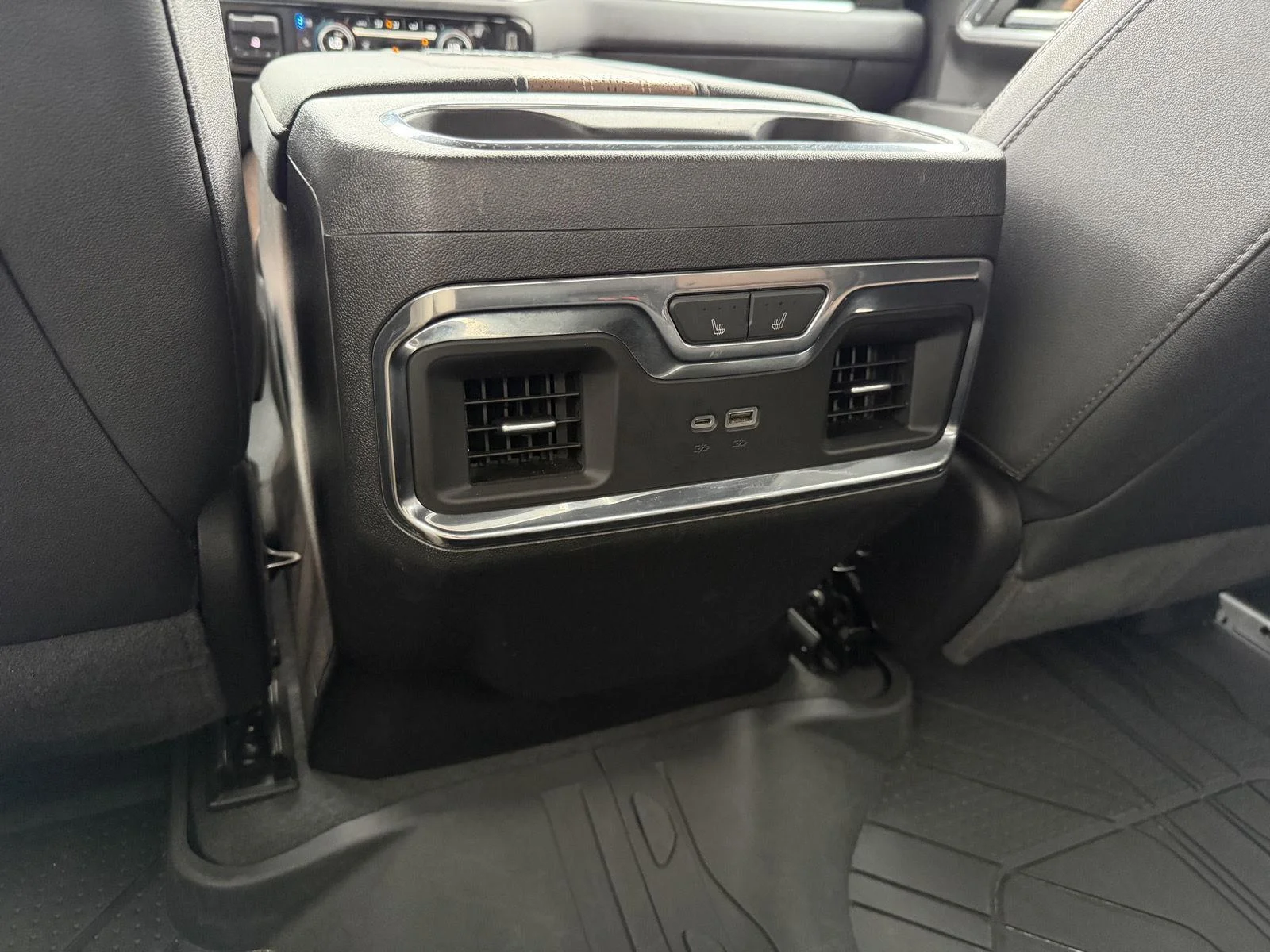 2024 Chevrolet Silverado 3500HD High Country - Photo 9