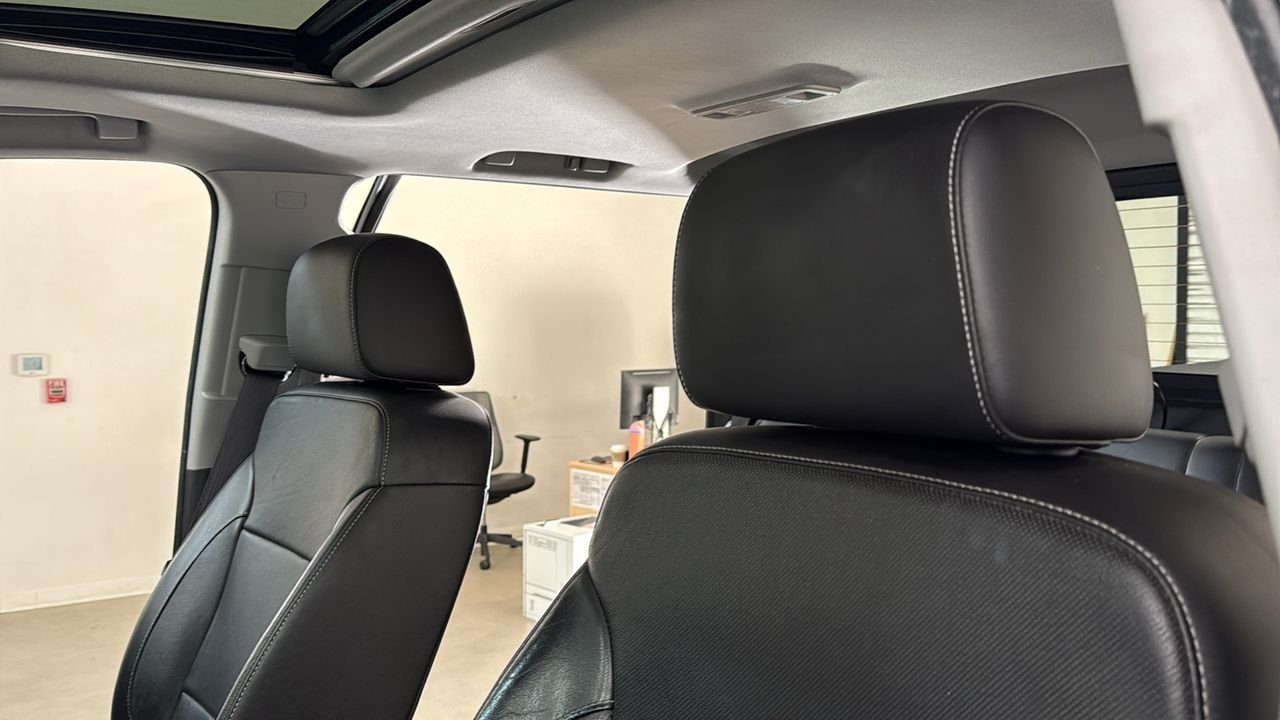 Used 2017 Black GMC SLT image 13