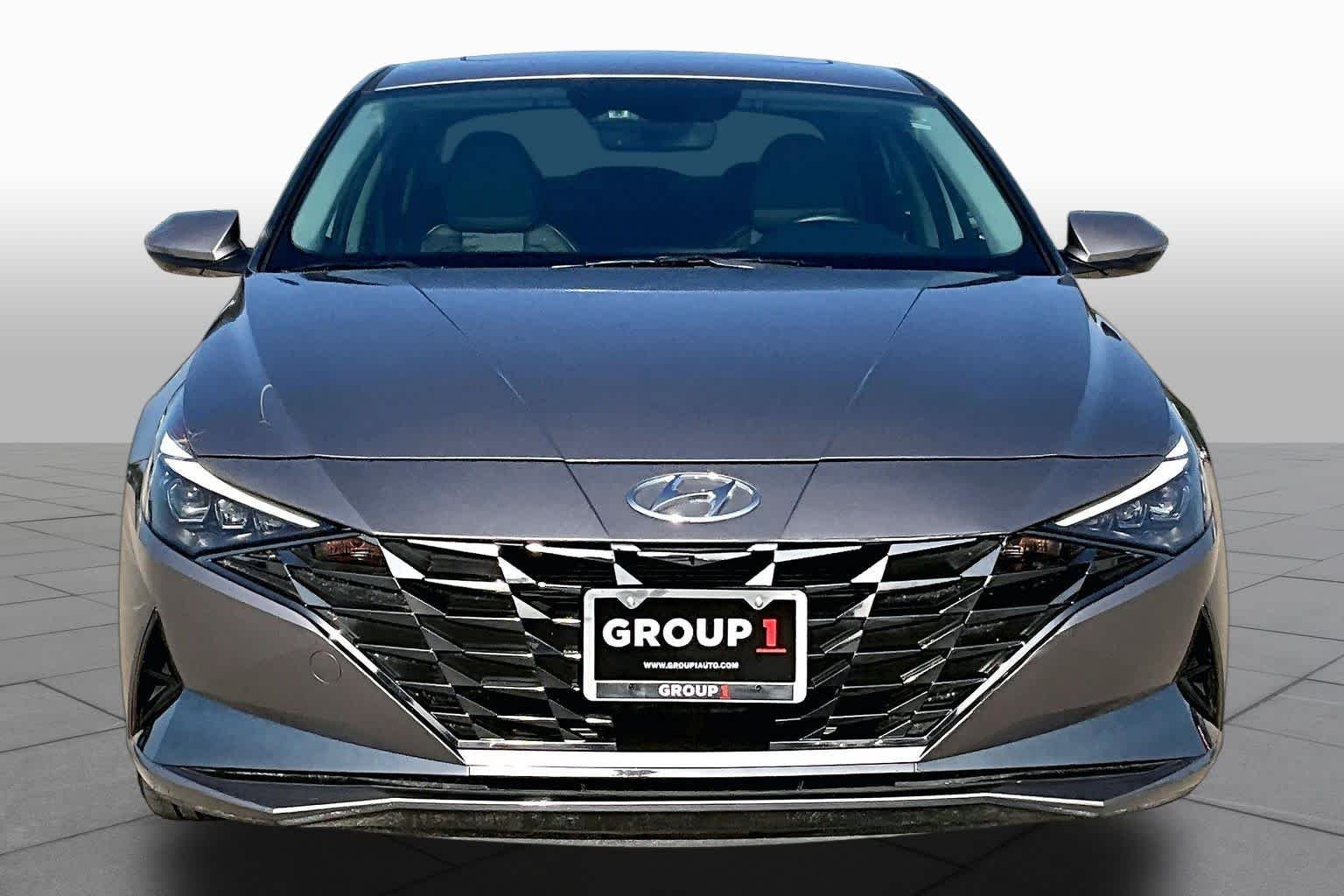 Used 2023 Fluid Metal Hyundai Limited image 4