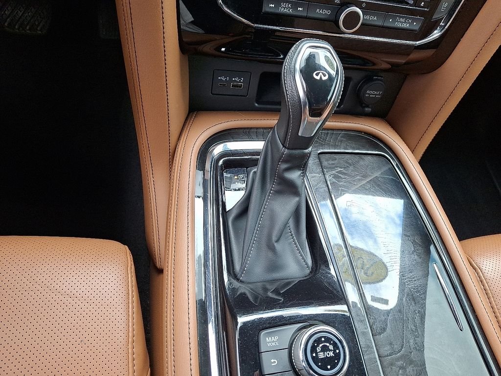 Used 2021 Beige INFINITI Sensory image 18