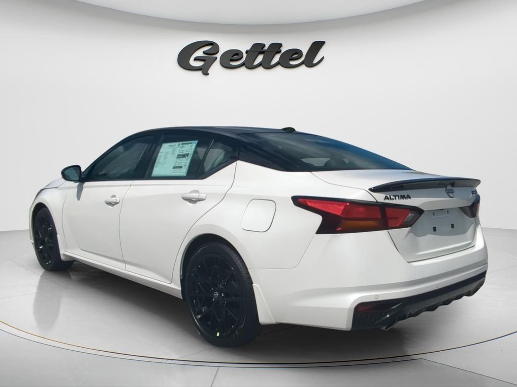 New 2026 Pearl White TriCoat / Super Black Two-tone Nissan SR Midnight Edition® image 7