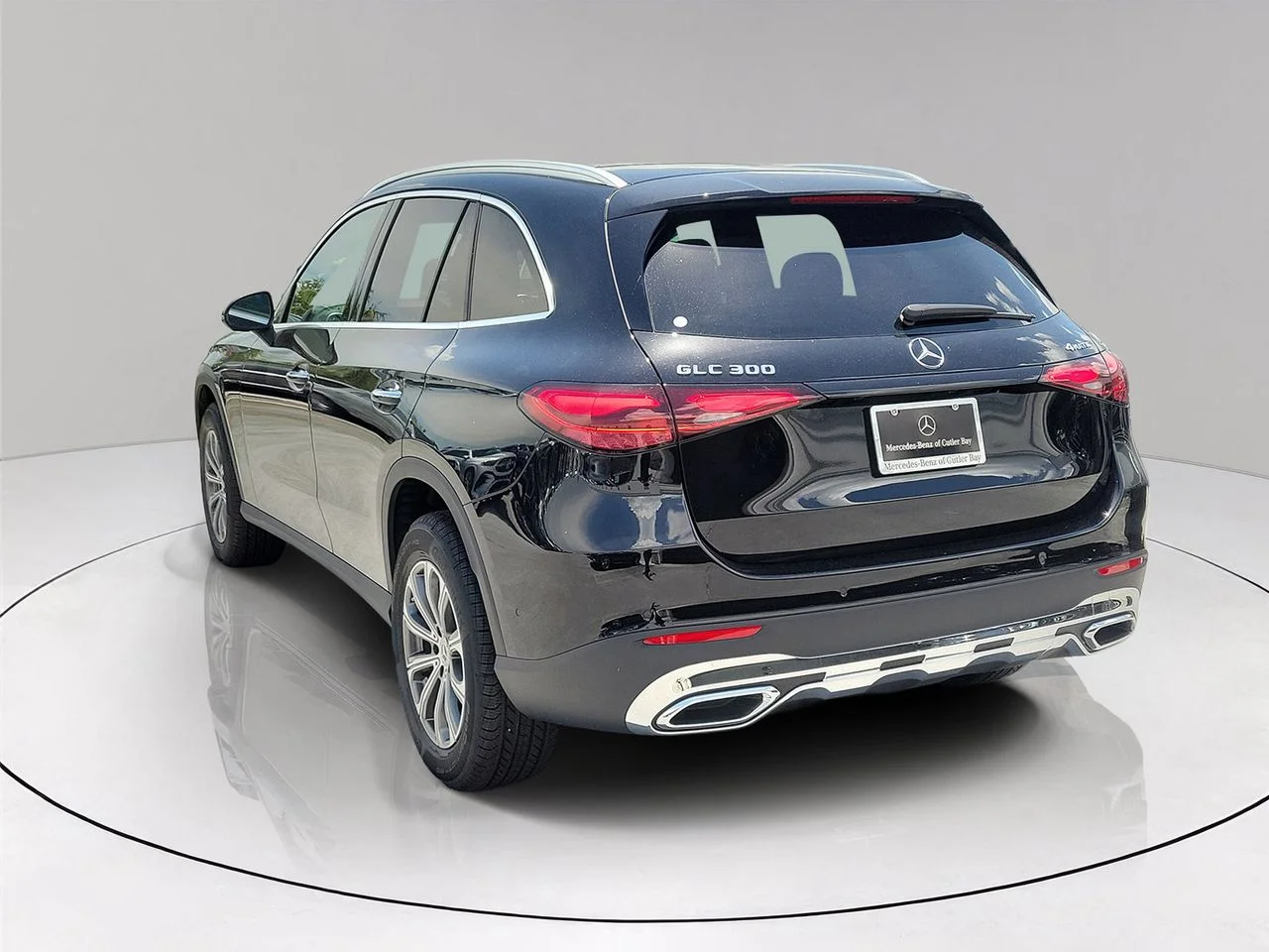 New 2026 Black Mercedes-Benz GLC 300 image 6