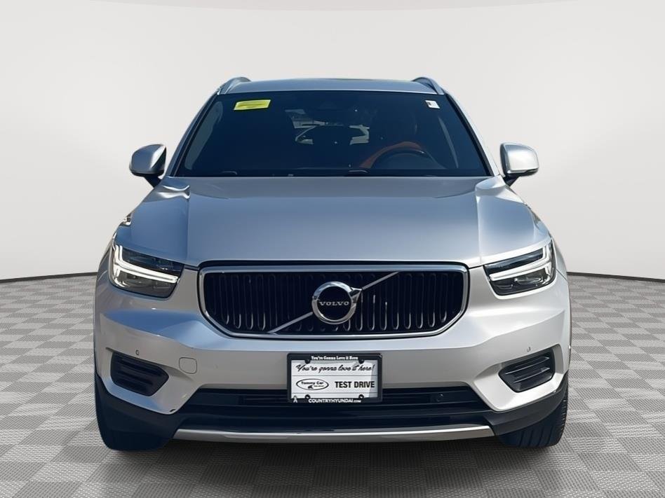 2019 Volvo XC40 Momentum - Photo 2