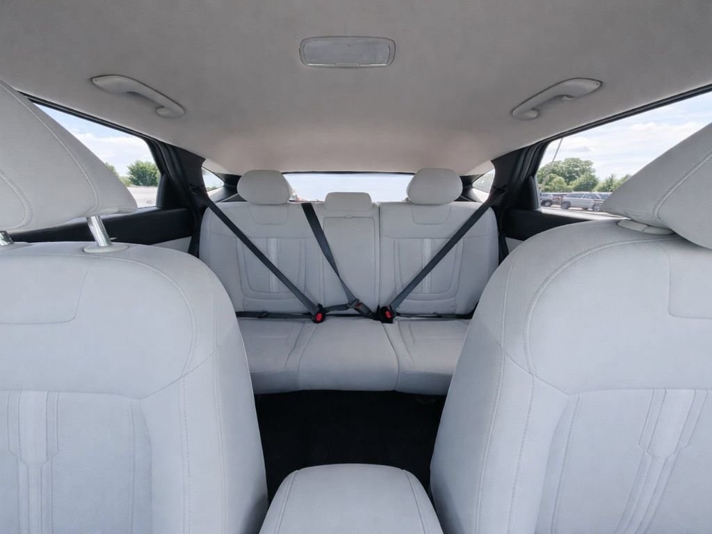 Used 2025 Hampton Gray Hyundai SEL image 20