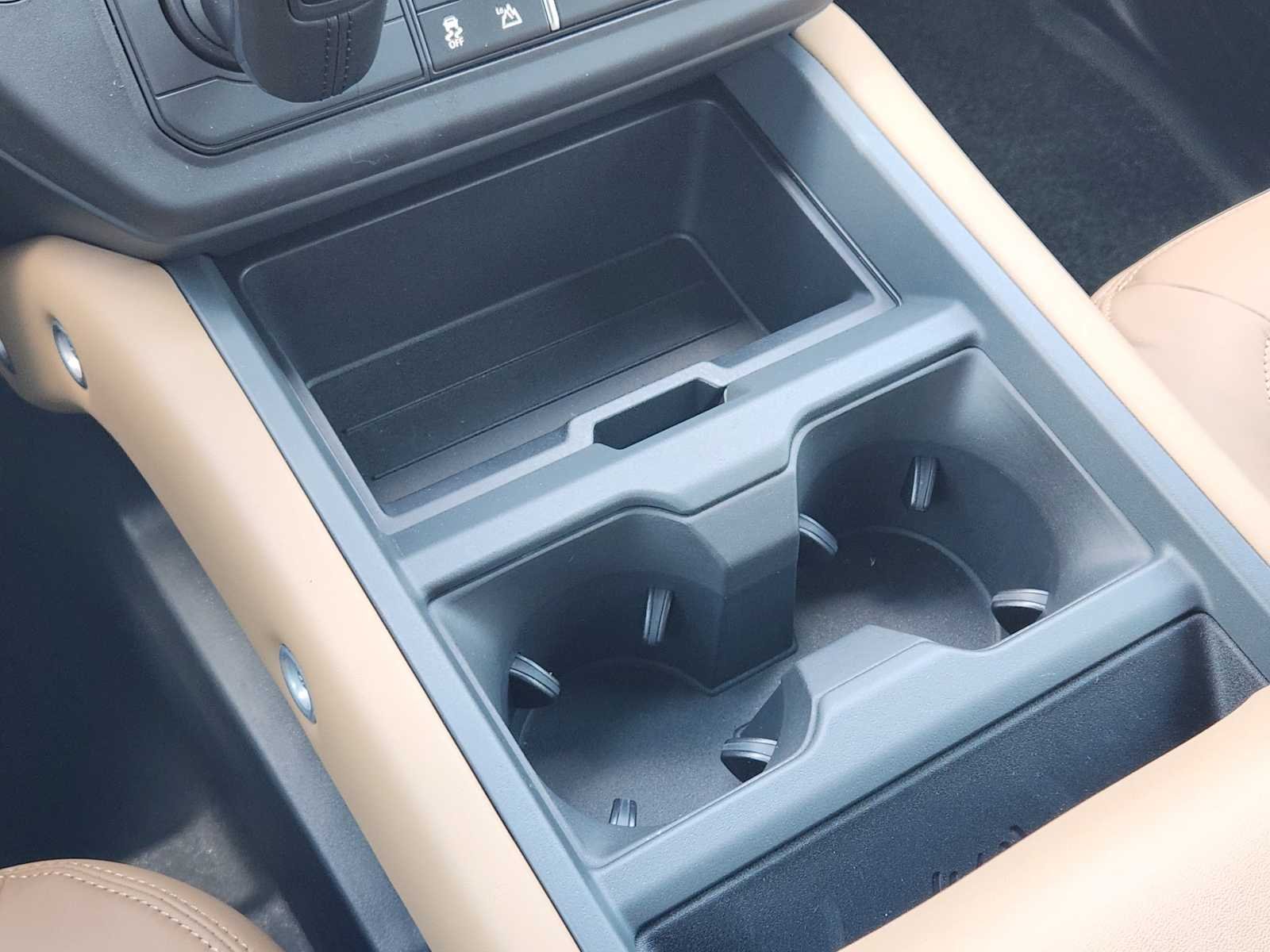 New 2026 Woolstone Green LAND ROVER X-Dynamic SE image 19