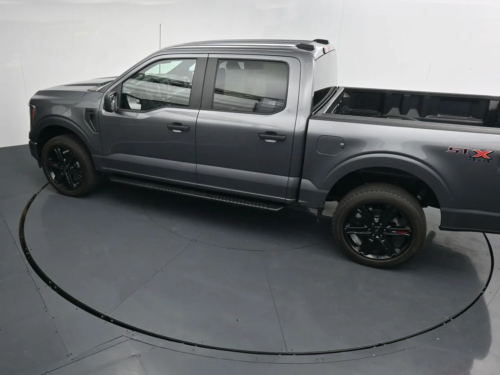 Used 2023 Gray Ford XL image 26