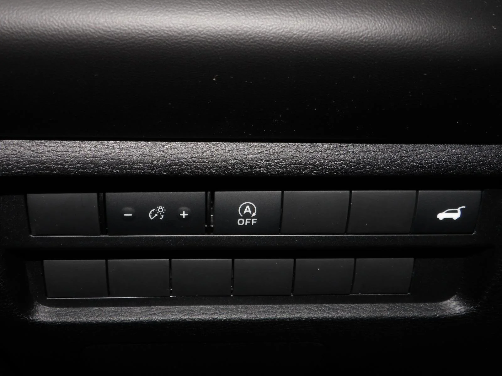 New 2026 Graphite Gray Mitsubishi SE image 26