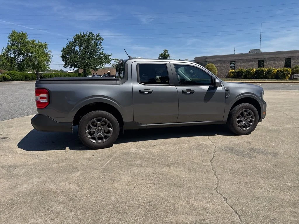 Used 2022 Gray Ford XLT image 5