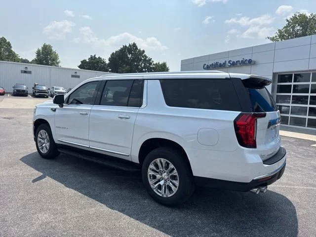 2024 GMC Yukon XL Denali - Photo 7