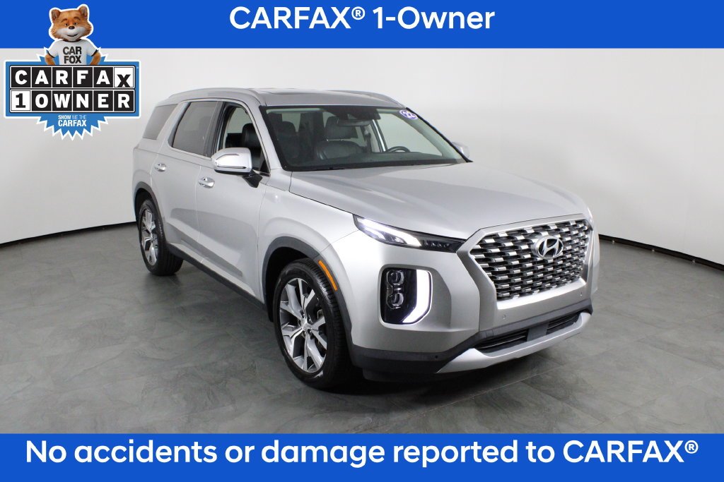 Certified Used 2022 Silver Hyundai SEL image 5