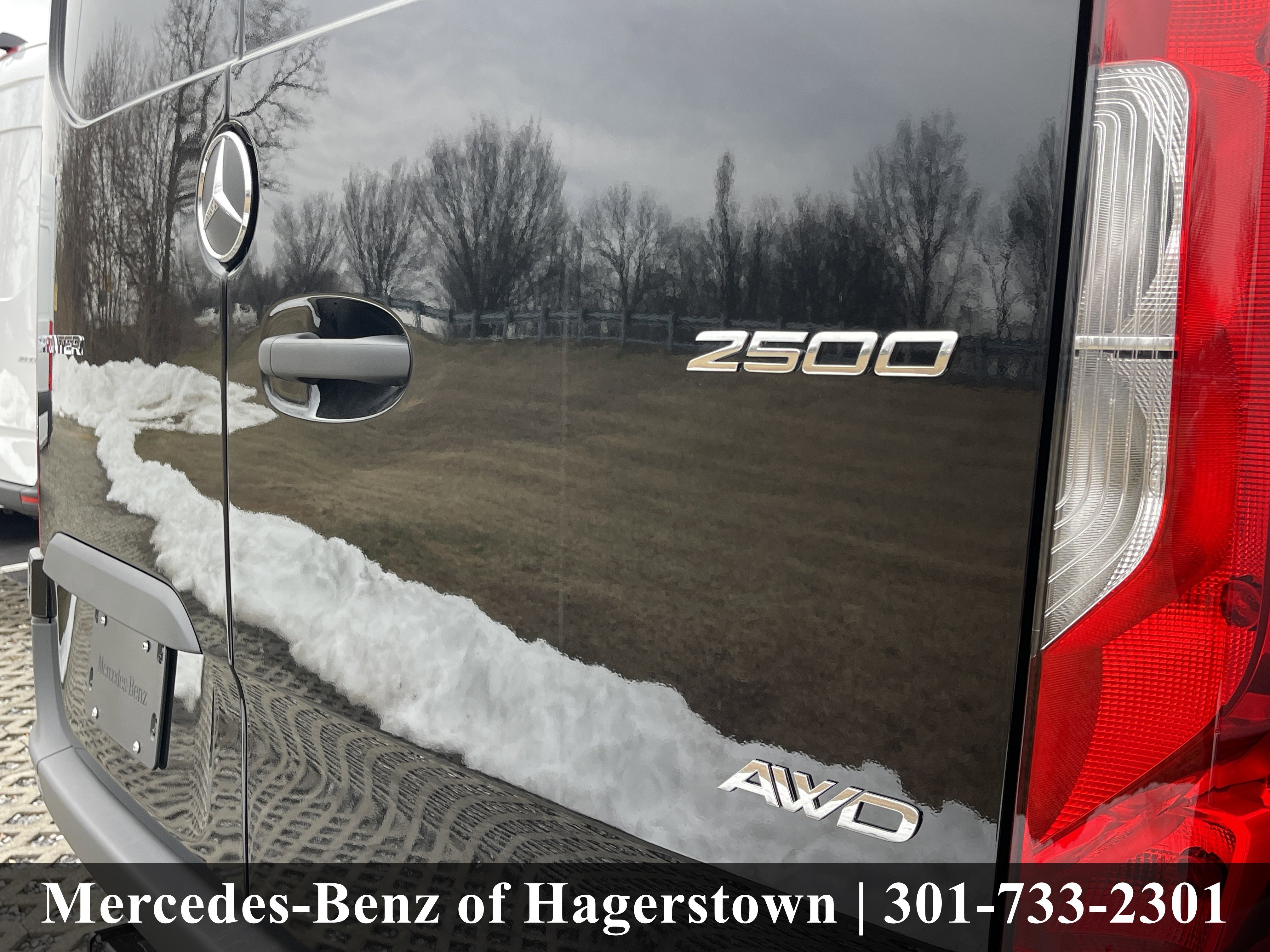 New 2026 Jet Black Mercedes-Benz 2500 High Roof I4 Diesel HO 170 AWD image 9