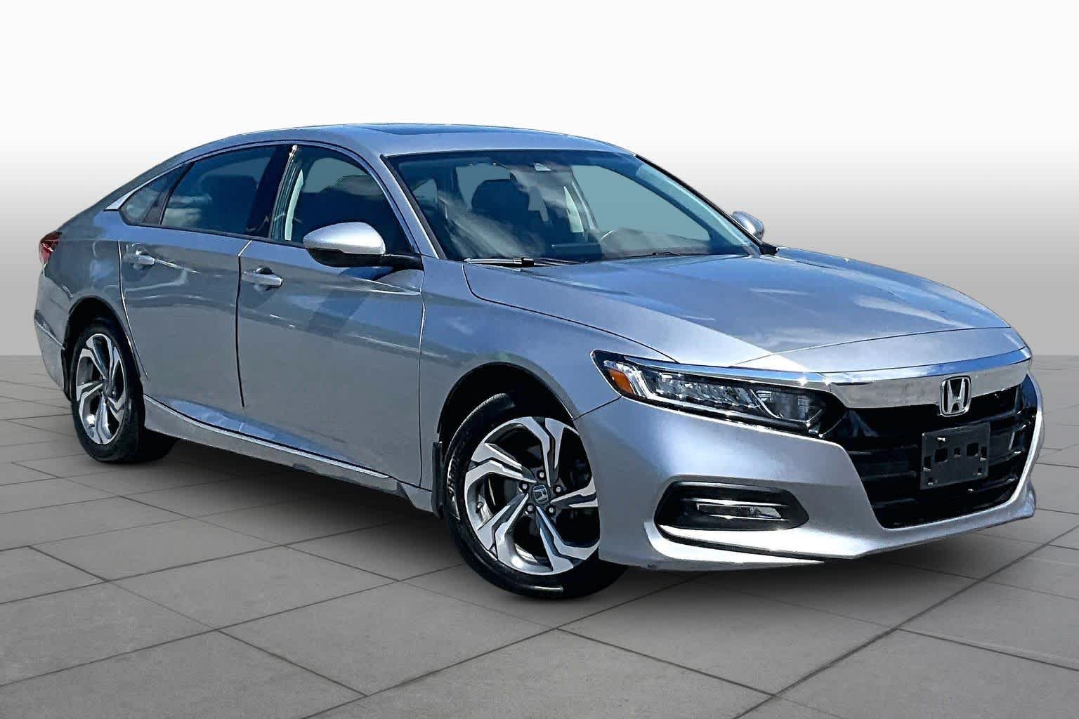 Used 2020 Lunar Silver Metallic Honda EX-L image 3