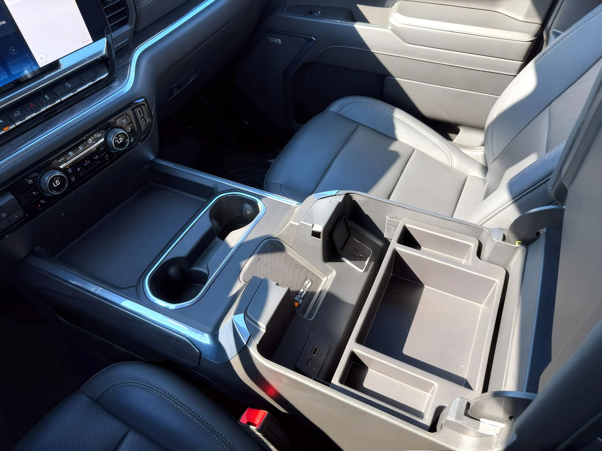 2024 Chevrolet Silverado 2500HD LTZ - Photo 28
