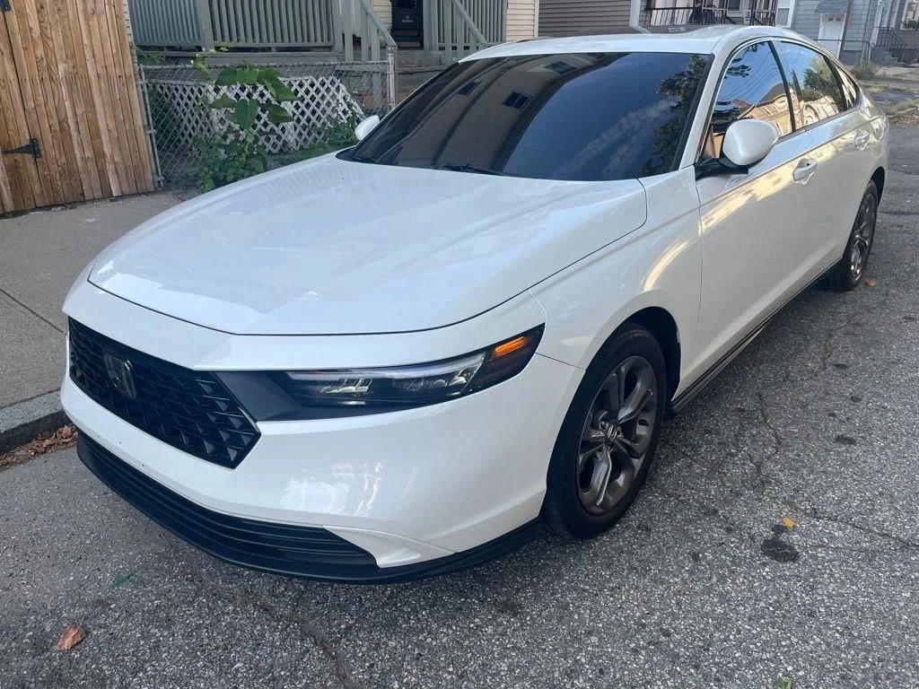 Used 2024 Silver Honda EX image 4