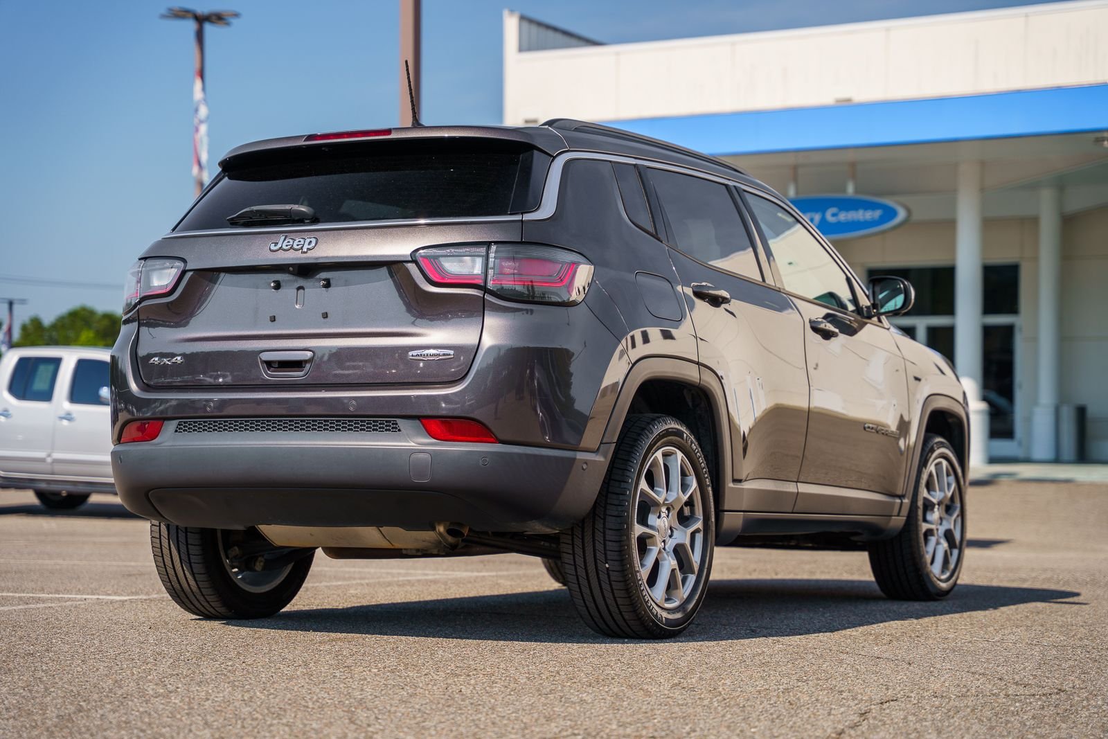 2022 Jeep Compass Latitude Lux - Photo 7