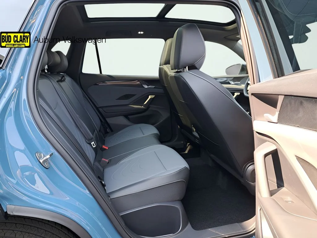 New 2025 Blue Volkswagen 2.0T SE R-Line Black image 17