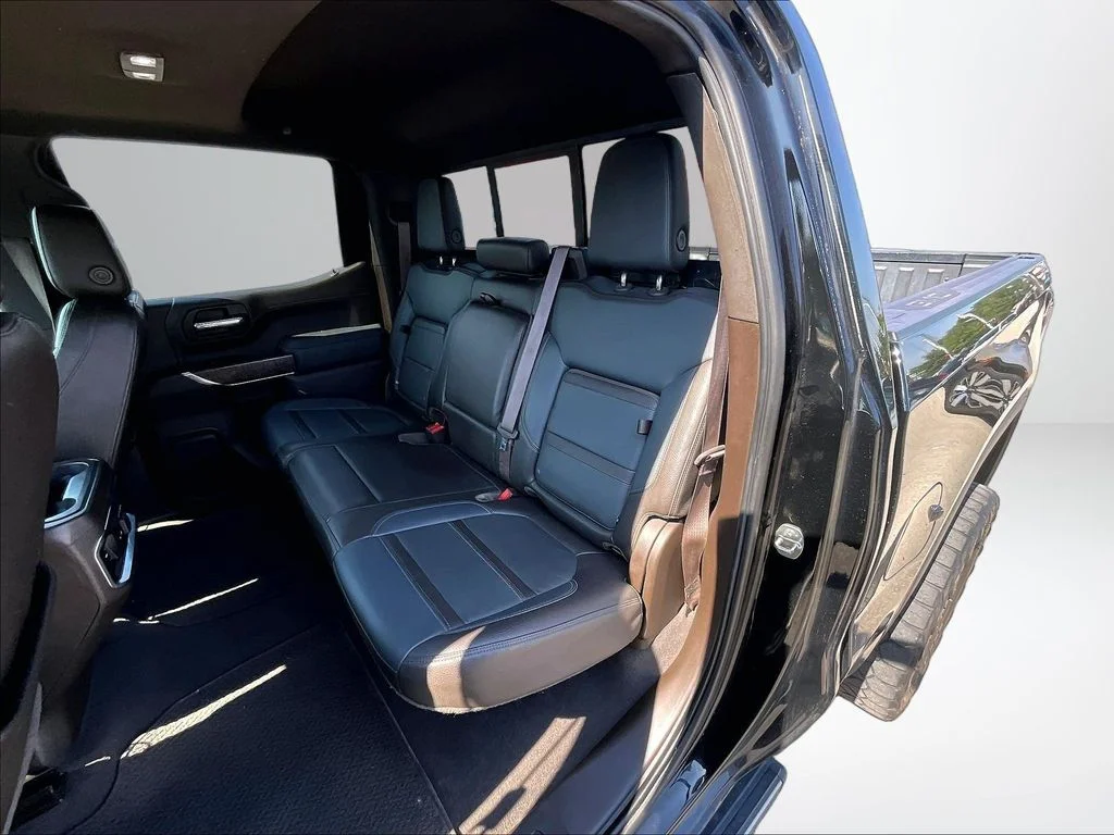 Used 2020 Black GMC Denali image 27