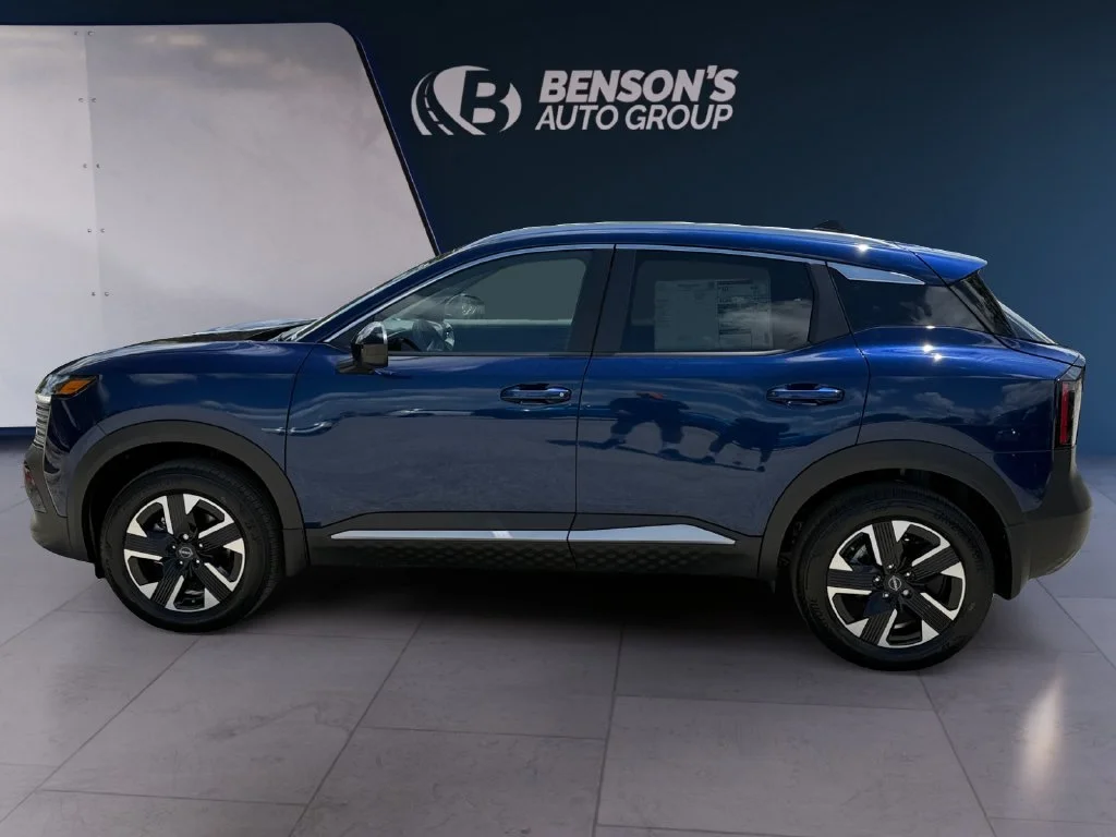 New 2027 Blue Nissan SV image 2