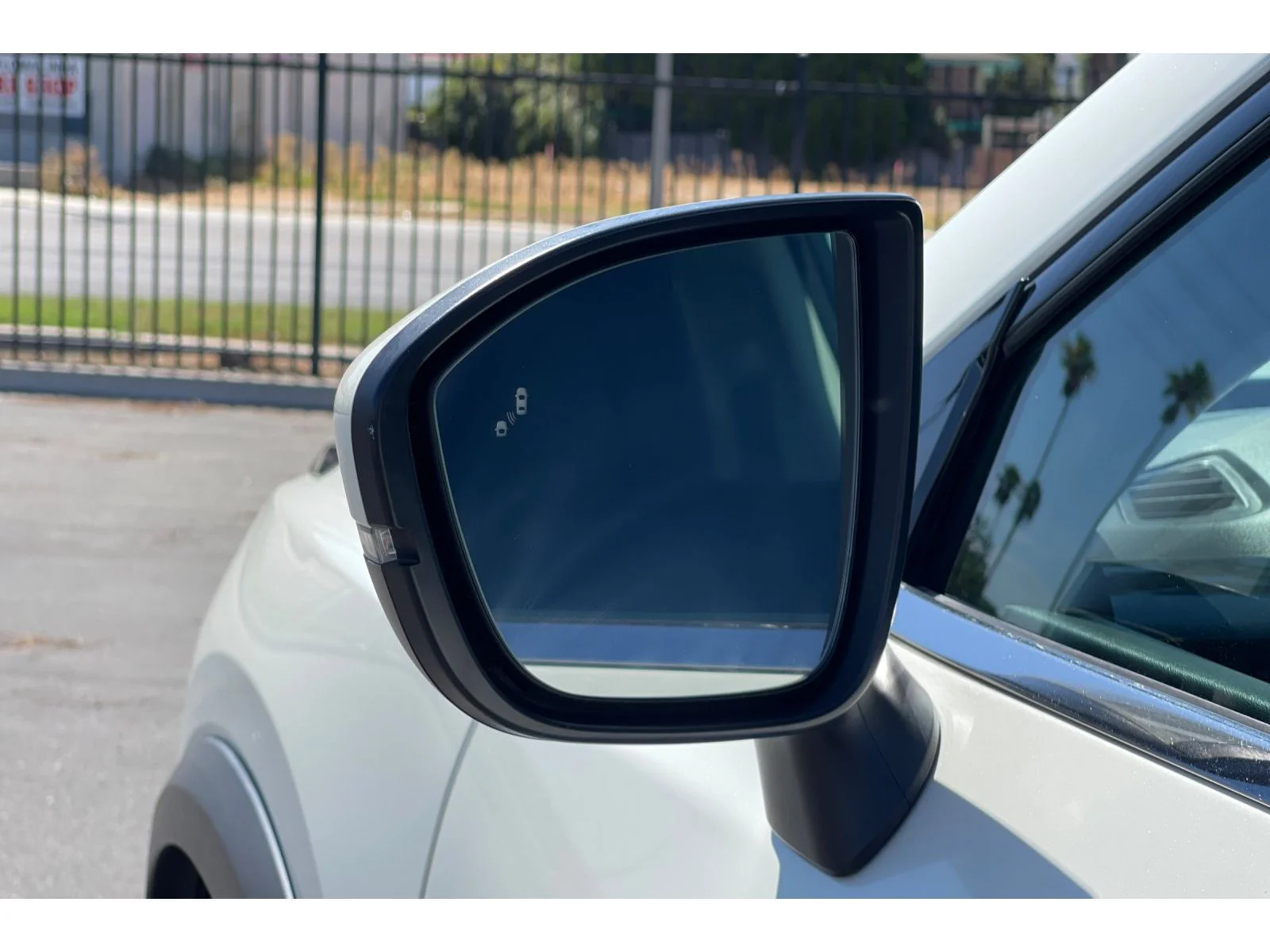 Used 2022 Pearl White Tricoat Nissan SV image 54