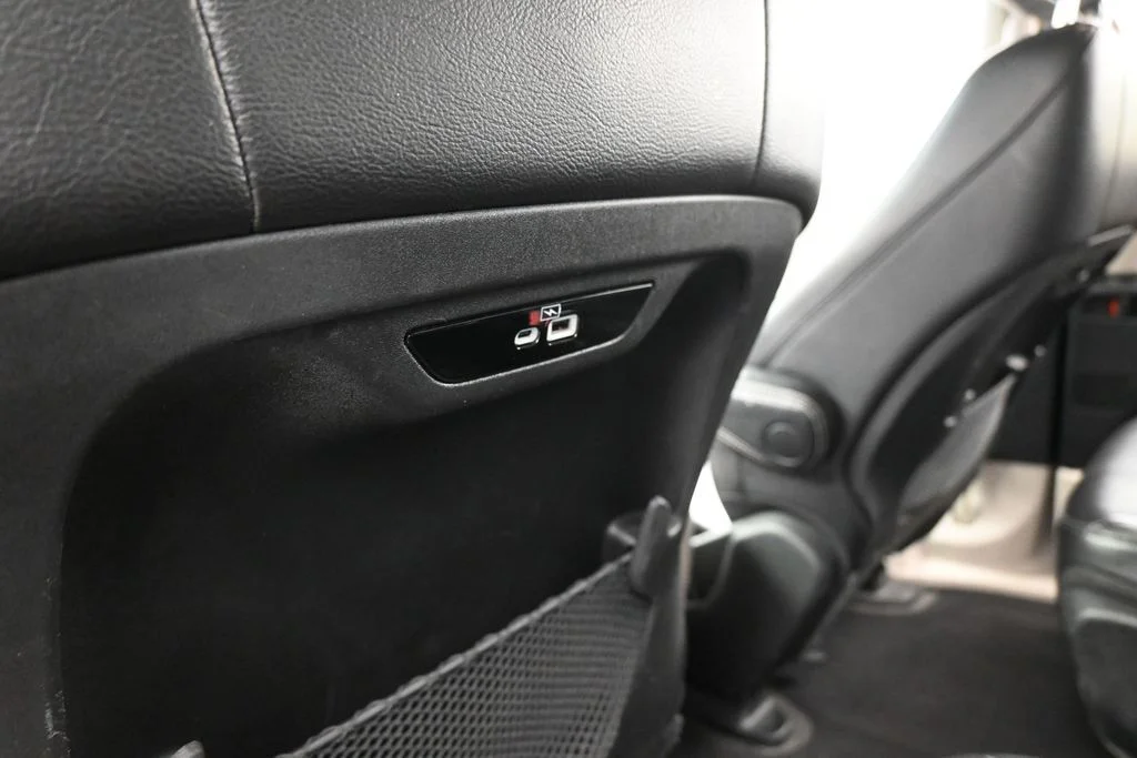 Used 2022 Ceramic Gray Clearcoat Chrysler Touring L image 38