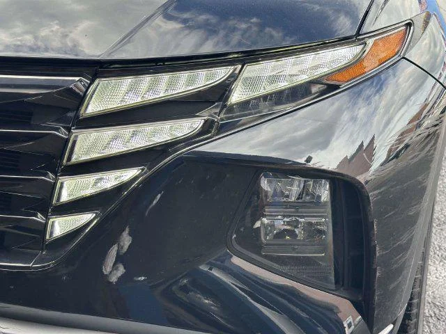 Used 2022 Phantom Black Hyundai SEL image 9