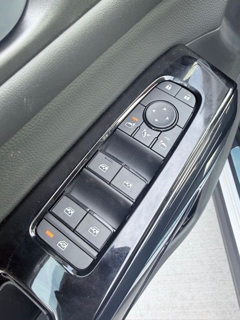 New 2026 Everest White Pearl TriCoat Nissan Platinum image 23