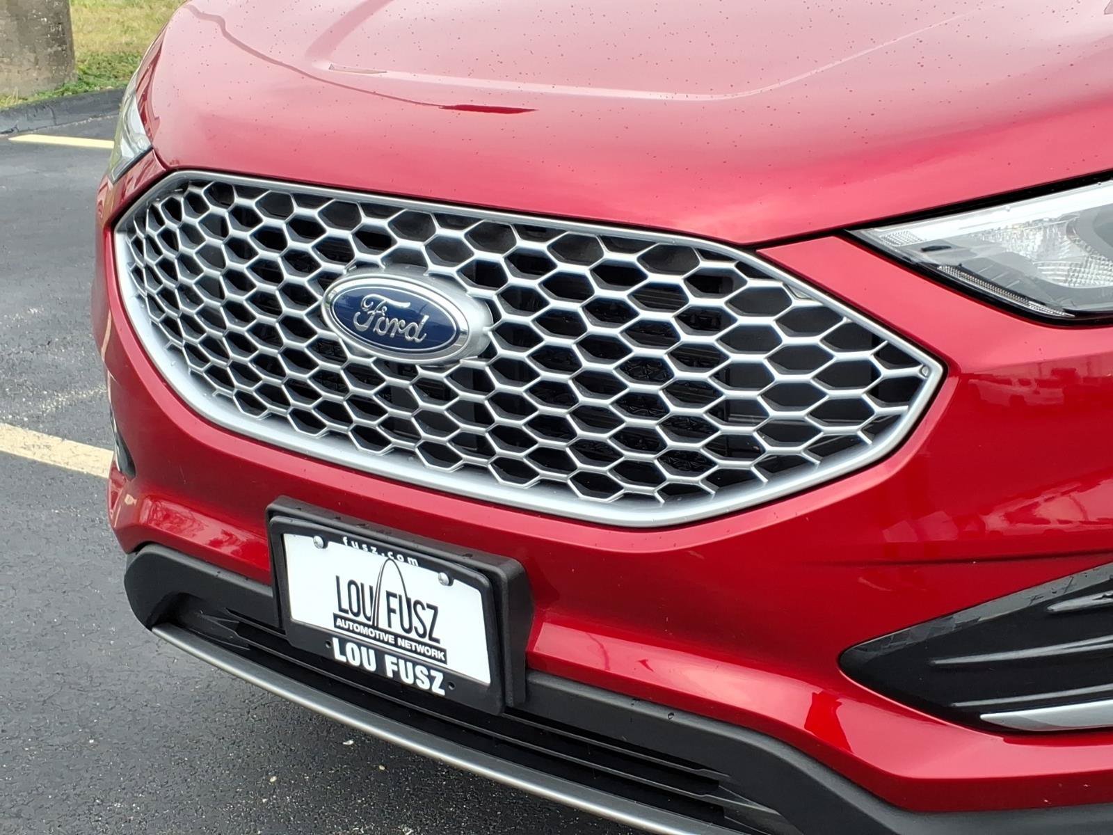 Used 2023  Ford SEL image 33