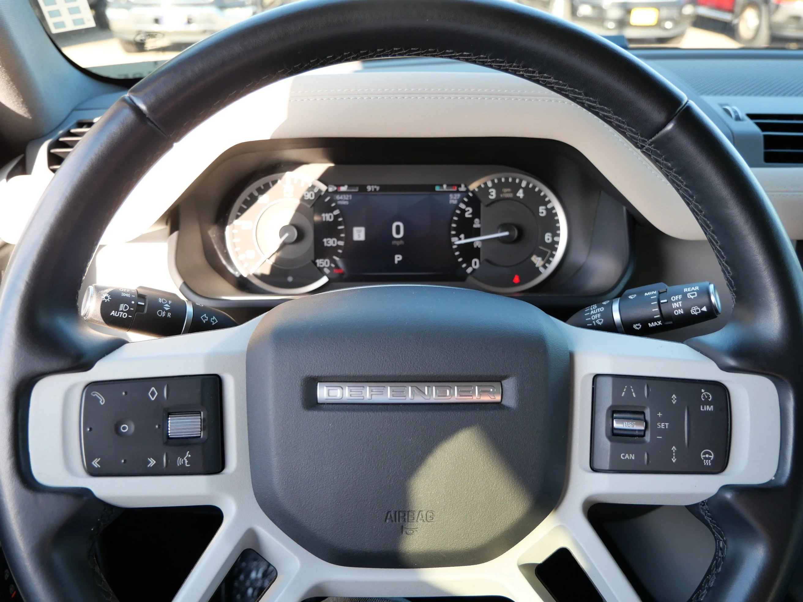 Used 2023 Fuji White Land Rover SE image 25