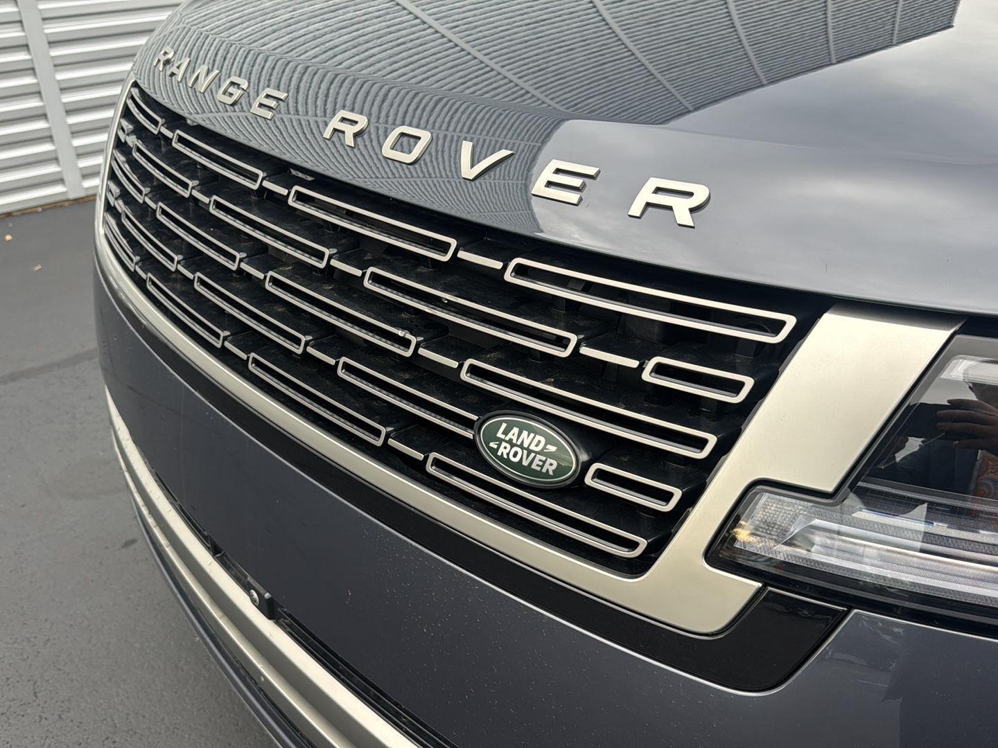 New 2026 Varesine Blue Land Rover SE image 8