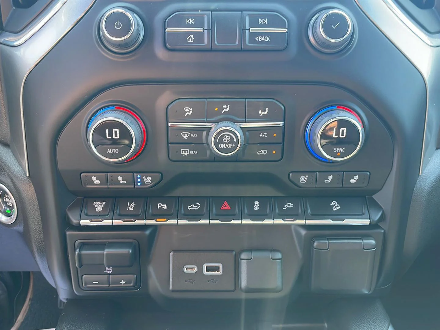 Used 2022 BLACK Chevrolet LTZ image 23